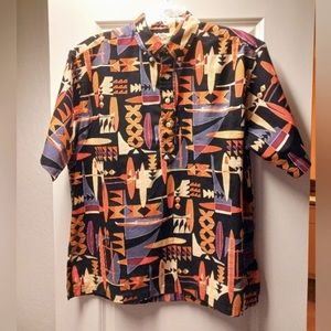 Pullover Hawaiian Shirt w/button down collar